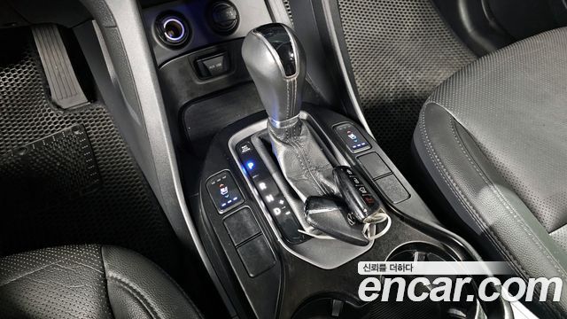 Hyundai Santa Fe 2015 thumb 9