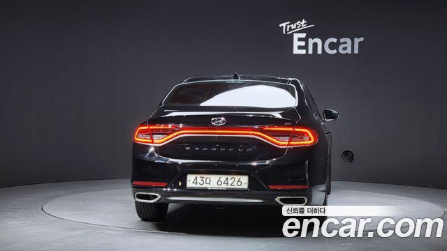 Hyundai Grandeur 2017 thumb 5