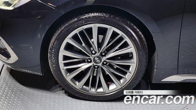 Hyundai Grandeur 2017 thumb 6