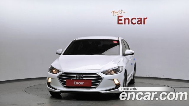 Hyundai Avante 2015 thumb 4