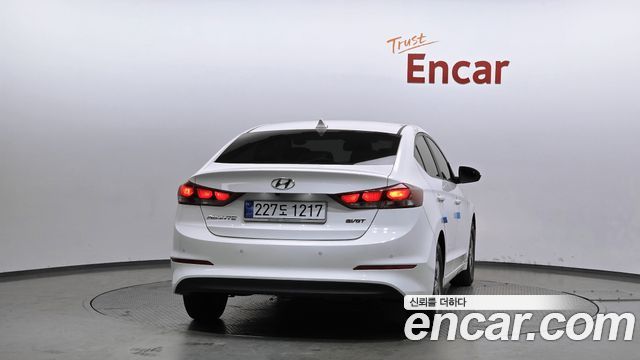 Hyundai Avante 2015 thumb 5