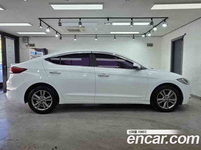 Hyundai Avante 2015 thumb 5