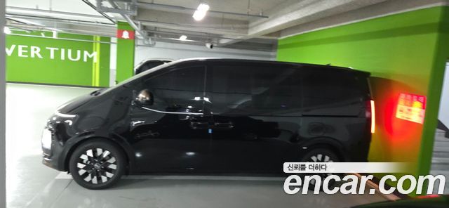 Hyundai Staria 2025 thumb 4
