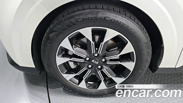 Kia Carnival 2021 thumb 6