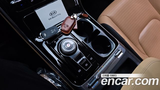 Kia Carnival 2021 thumb 9