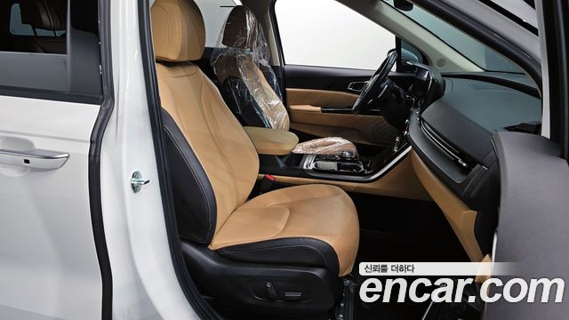 Kia Carnival 2021 thumb 10