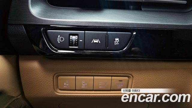 Kia Carnival 2021 thumb 12