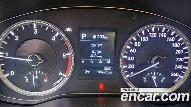 Hyundai Santa Fe 2018 thumb 6