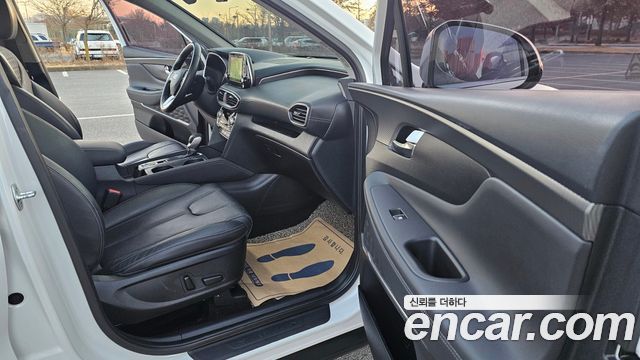 Hyundai Santa Fe 2018 thumb 12