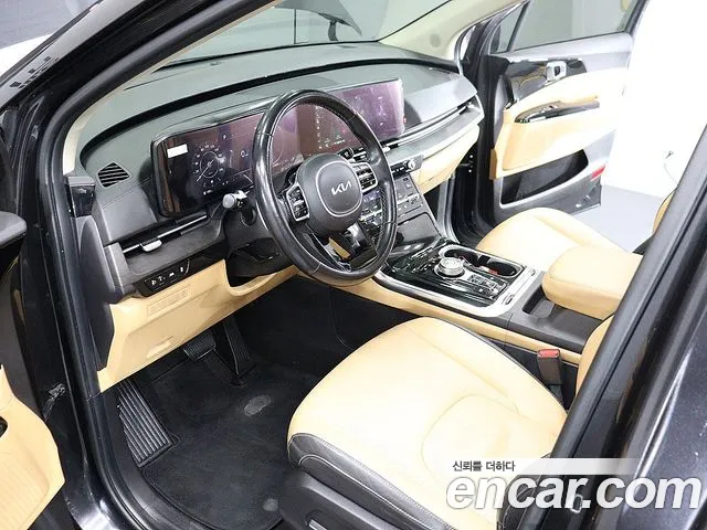 Kia Carnival 2021 thumb 11