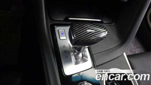 Genesis G70 2020 thumb 10
