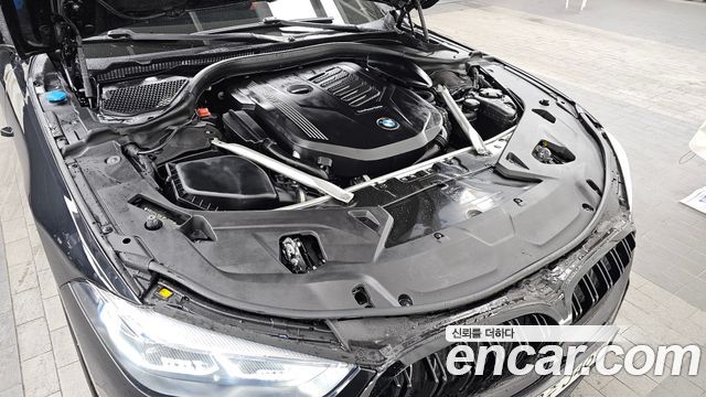 BMW 8 серии 2019 thumb 6