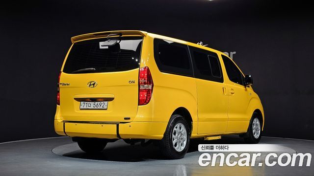 Hyundai Starex 2011 thumb 3