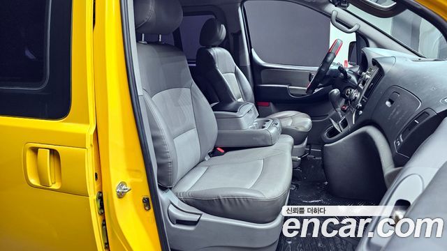 Hyundai Starex 2011 thumb 11