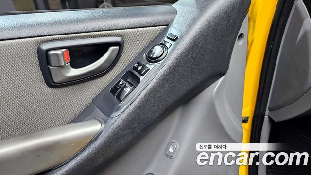Hyundai Starex 2011 thumb 12