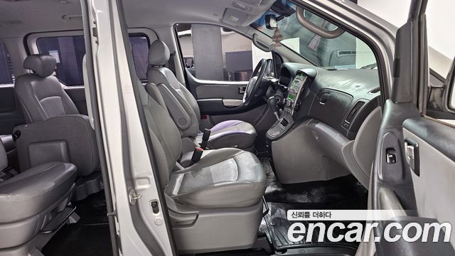 Hyundai Starex 2013 thumb 10