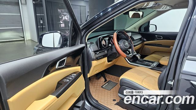 Kia Carnival 2023 thumb 10