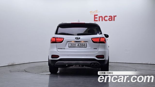 Kia Sorento 2018 thumb 4