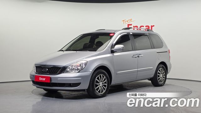 Kia Carnival 2010 thumb 2