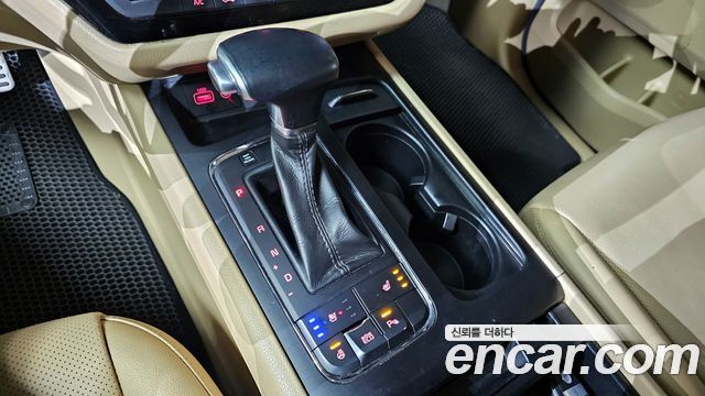 Kia Carnival 2016 thumb 9