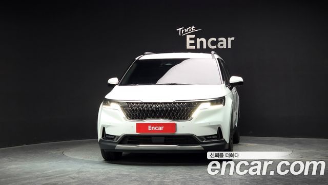 Kia Carnival 2023 thumb 4