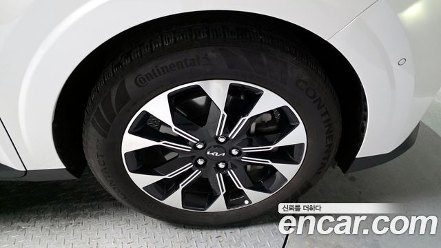 Kia Carnival 2023 thumb 5
