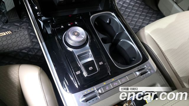 Kia Carnival 2023 thumb 9