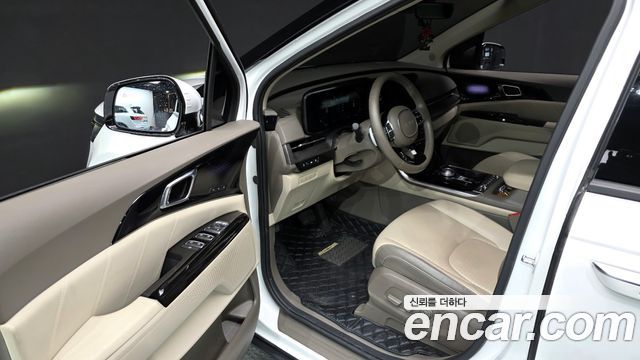 Kia Carnival 2023 thumb 10