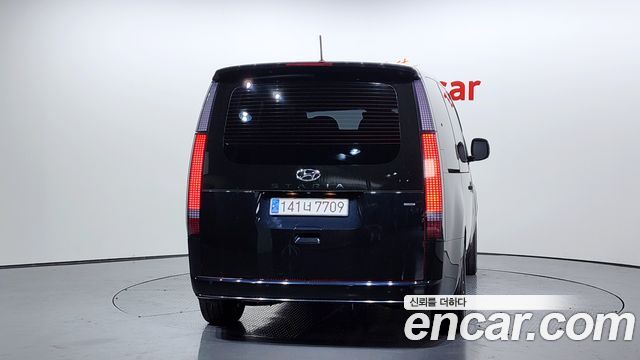Hyundai Staria 2021 thumb 5
