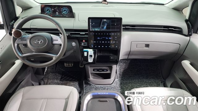Hyundai Staria 2021 thumb 8