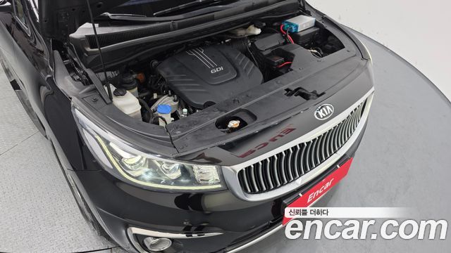 Kia Carnival 2016 thumb 6