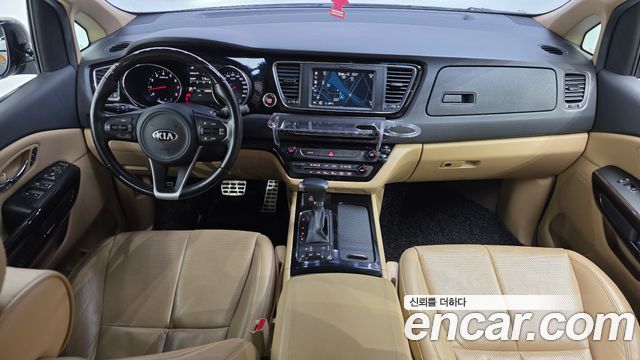 Kia Carnival 2016 thumb 7