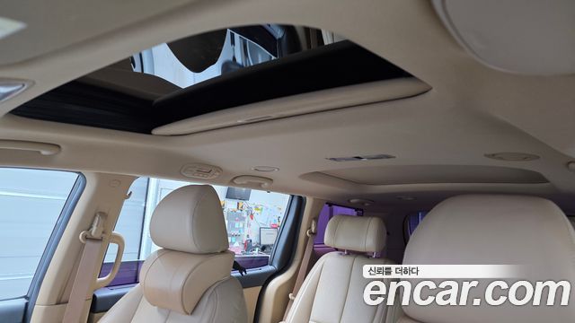 Kia Carnival 2016 thumb 12