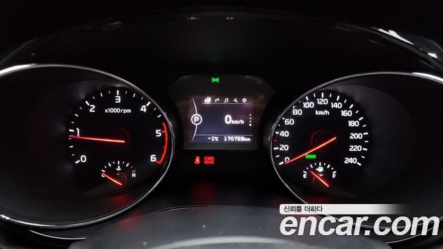 Kia Carnival 2018 thumb 9