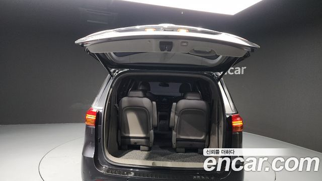 Kia Carnival 2018 thumb 12