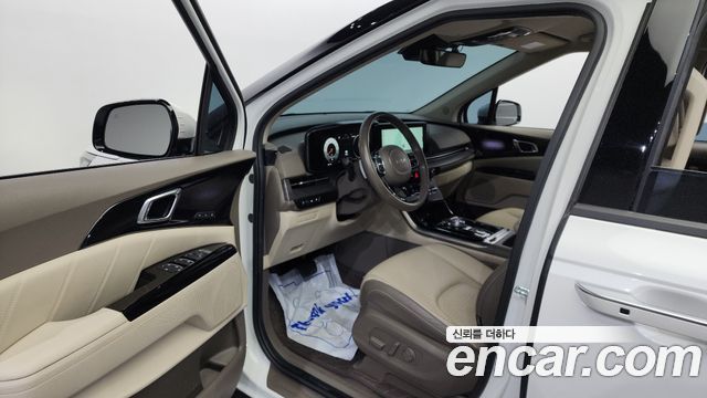 Kia Carnival 2021 thumb 11