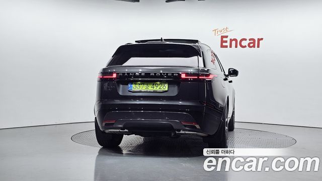 Land Rover Range Rover Velar 2025 thumb 4