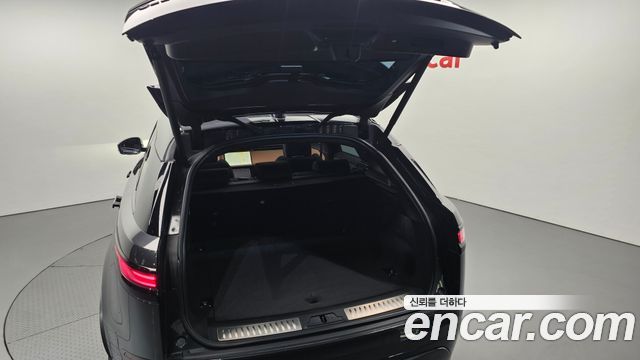 Land Rover Range Rover Velar 2025 thumb 11