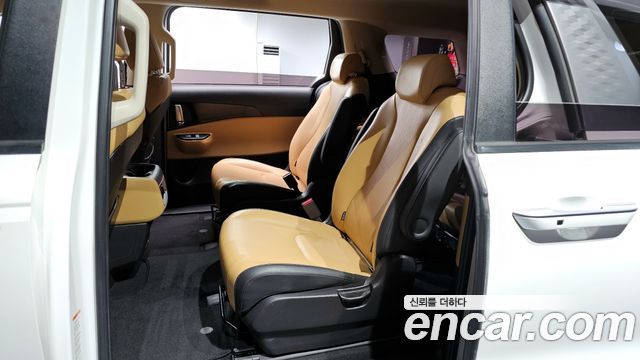 Kia Carnival 2020 thumb 11