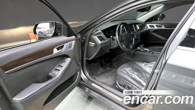 Genesis G80 2017 thumb 11