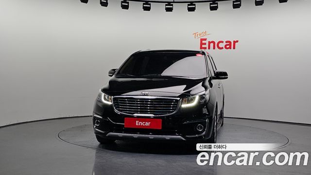 Kia Carnival 2017 thumb 4