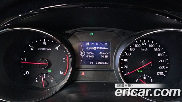 Kia Carnival 2017 thumb 9