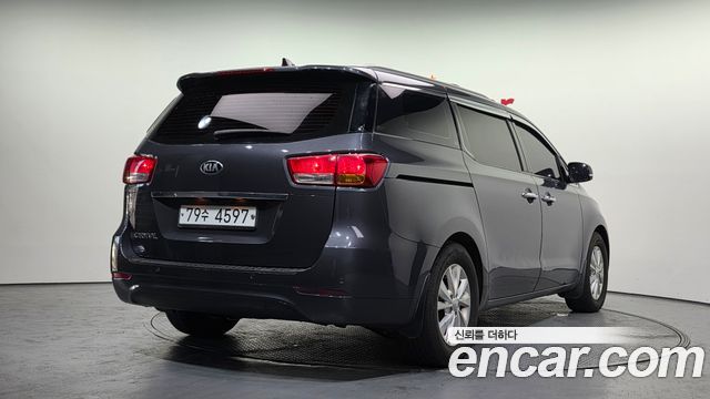 Kia Carnival 2015 thumb 3