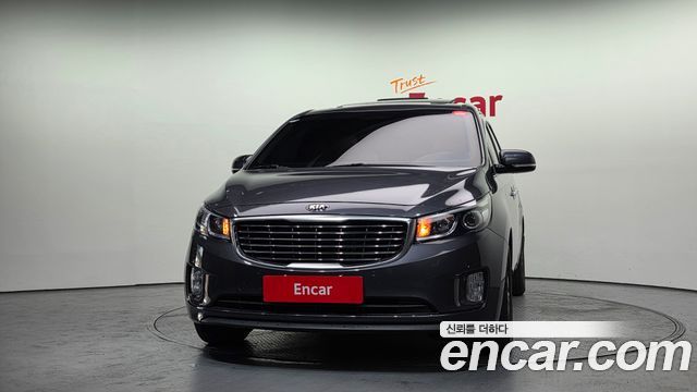 Kia Carnival 2015 thumb 4