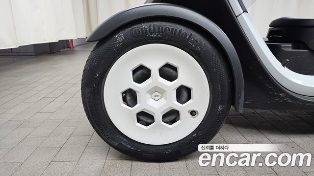 Renault Korea Twizy 2019 thumb 6