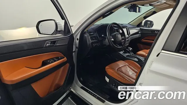 SsangYong Rexton 2023 thumb 11
