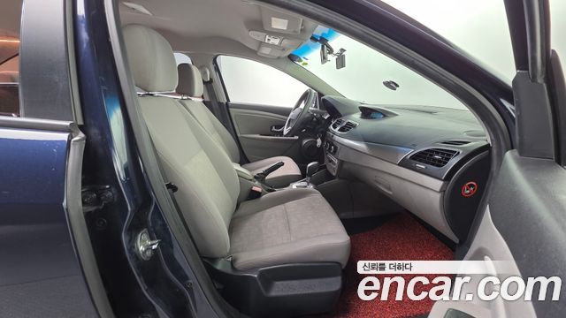 Renault Korea SM3 2010 thumb 10