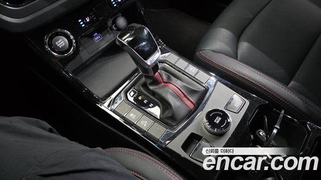 SsangYong Korando 2022 thumb 10