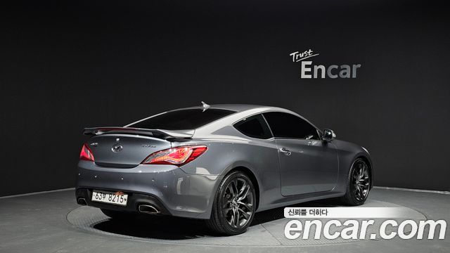 Hyundai Genesis 2015 thumb 3