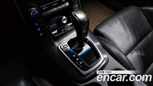 Hyundai Genesis 2015 thumb 9